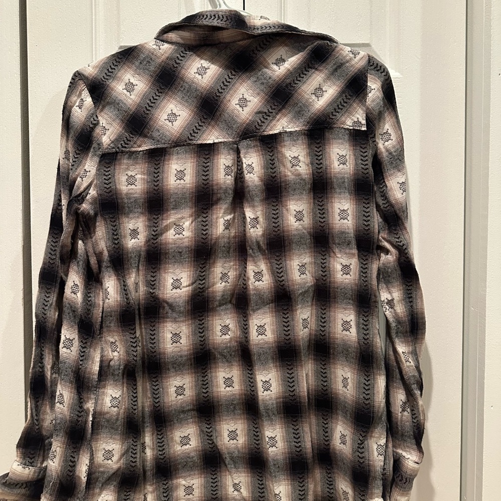 Button-up Shirt - Picture 3 of 3